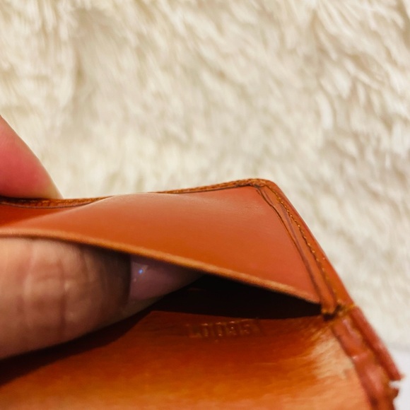 Authentic LV card holder - Picture 3 of 4